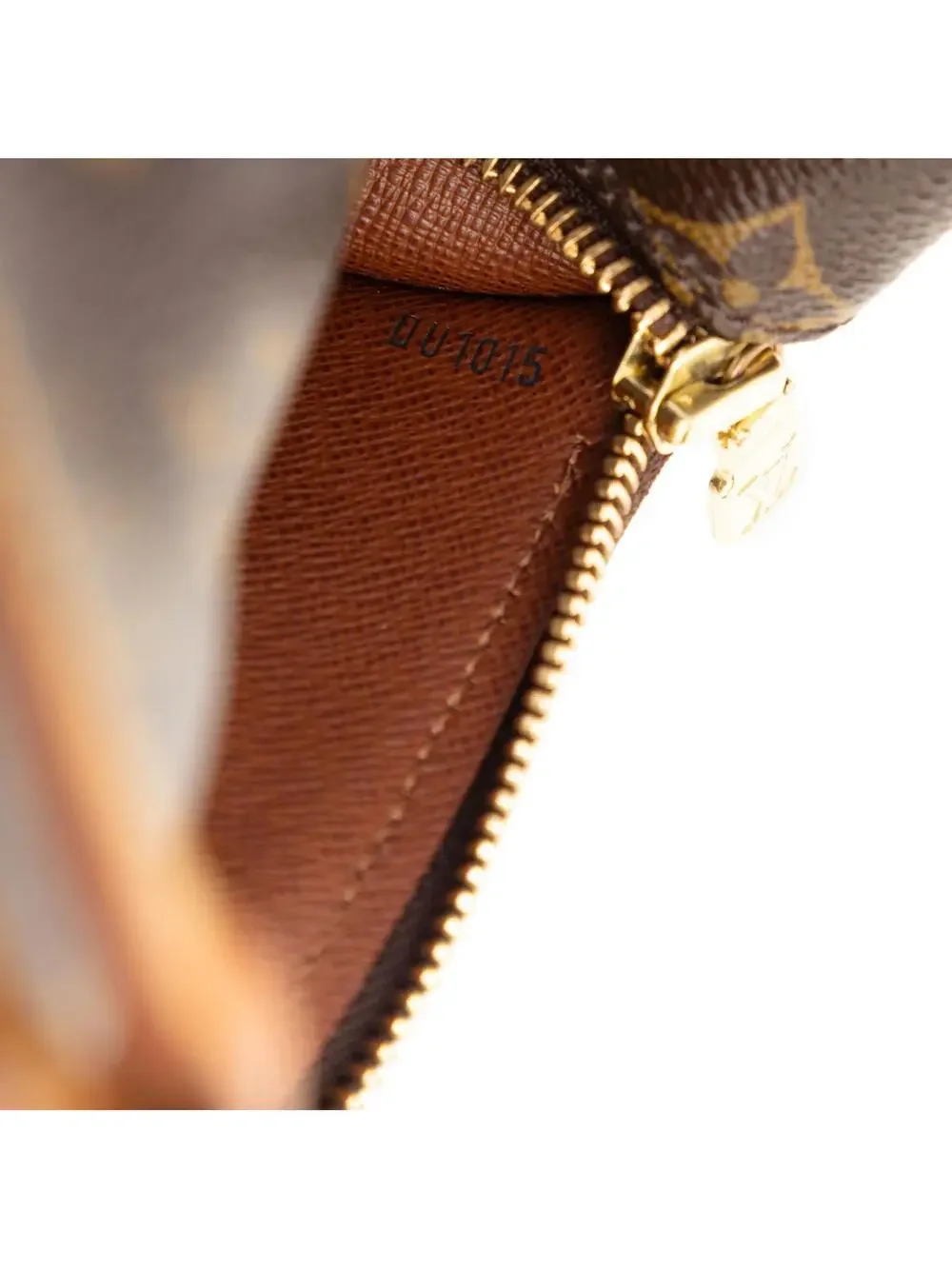 Louis Vuitton Papillon 28 Pre-Loved #291123L79B